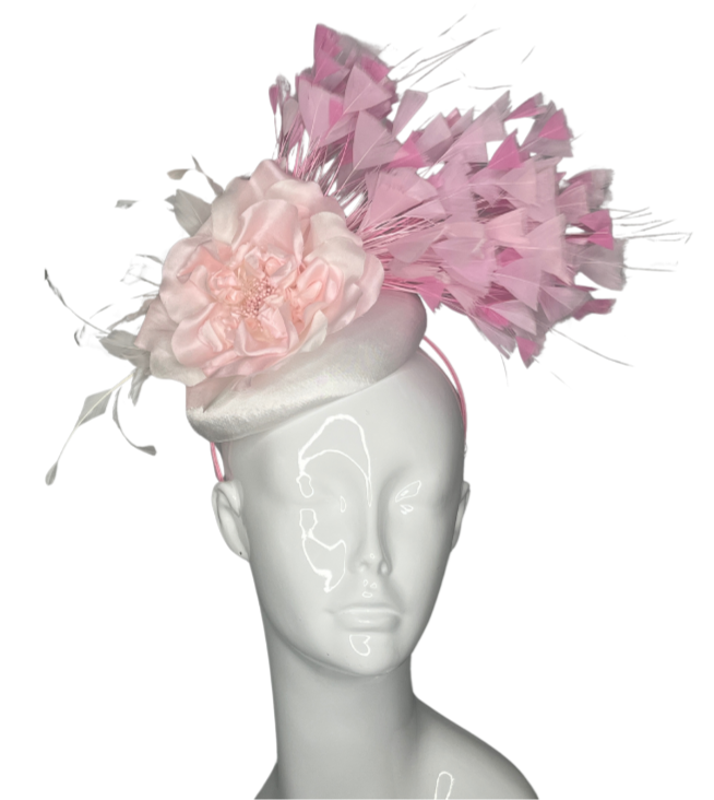 Elegant Pink & White Feather Fascinator – Derby Hat, Wedding Headpiece, Couture Millinery