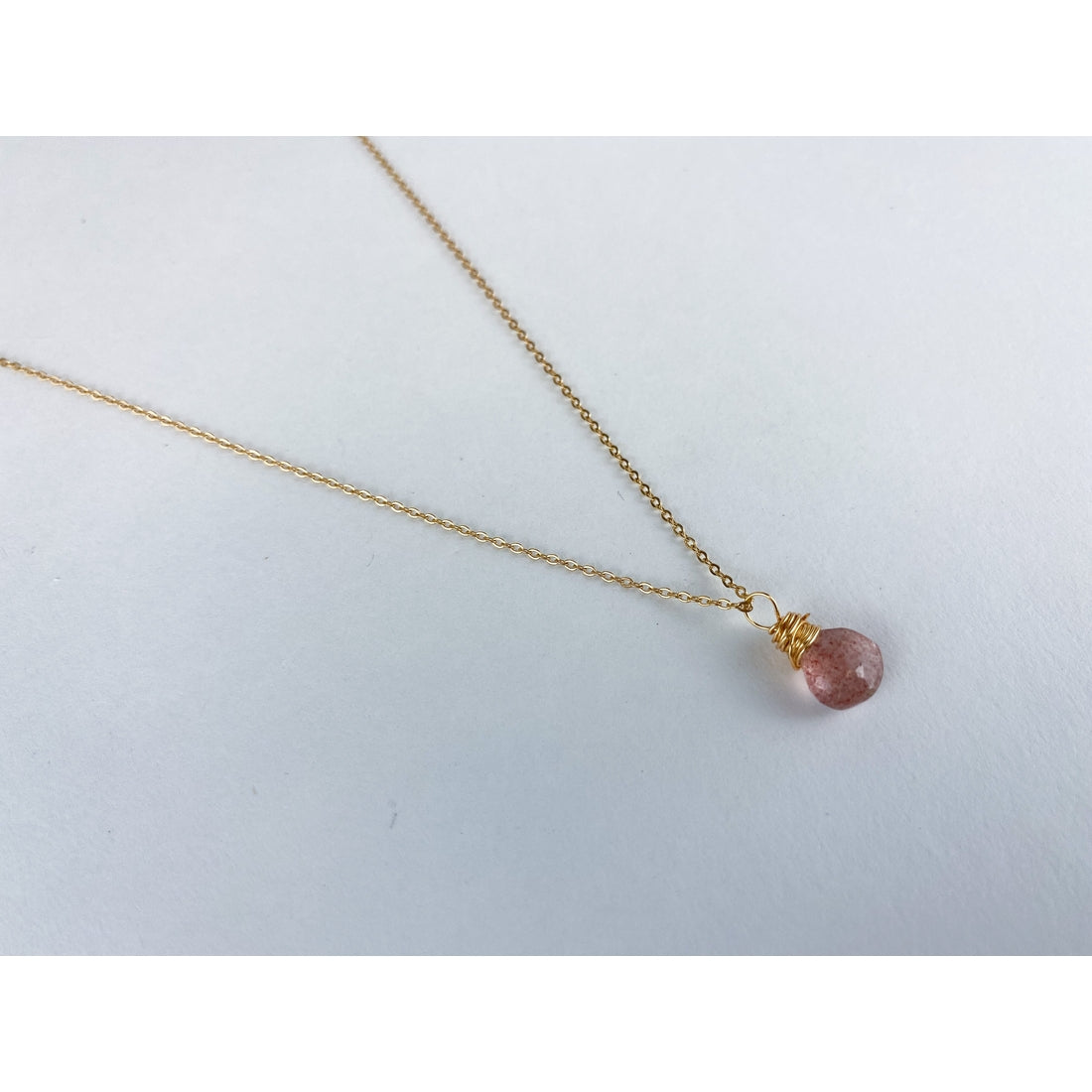 Gold Layering Pendant Necklace- Cherry Quartz Pendant